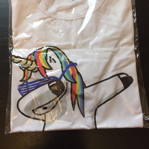 Shirt - Picture 3 of 3